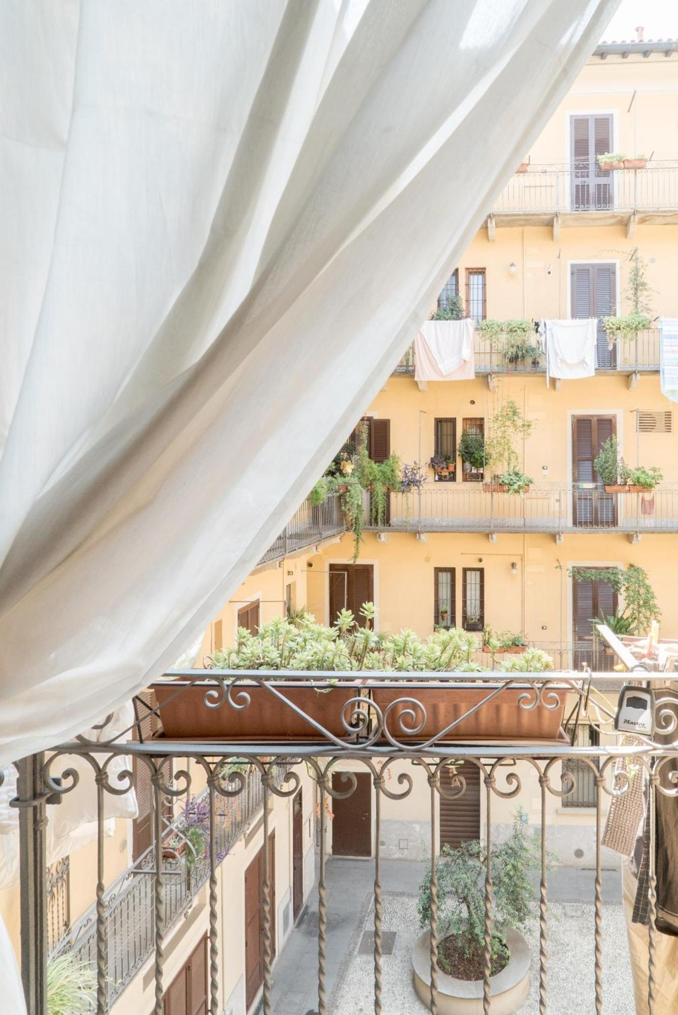 Charming Milanese Aparment Apartman Kültér fotó